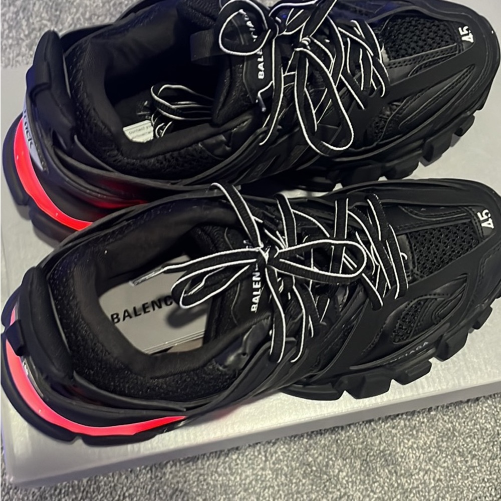 BALENCIAGA LED TRACK RUNNER SIZE 12